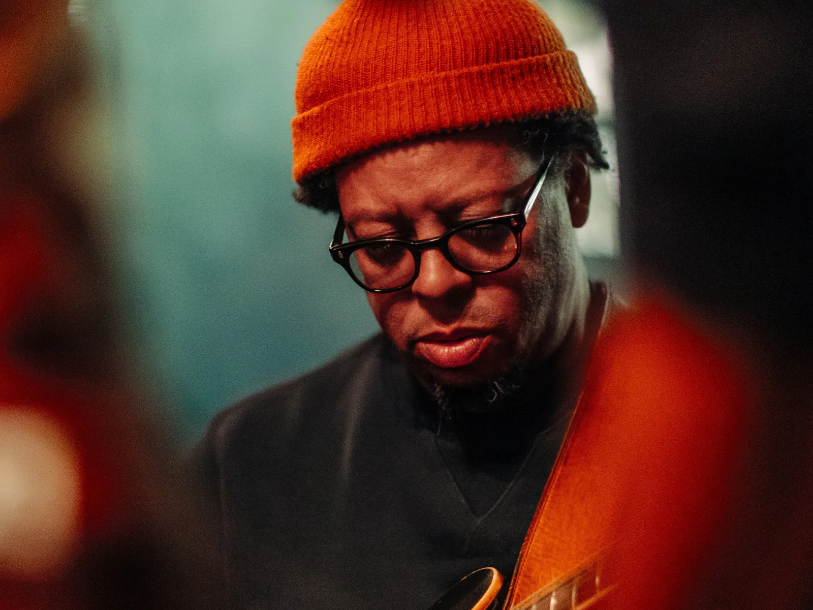 Jeff Parker playing guitar