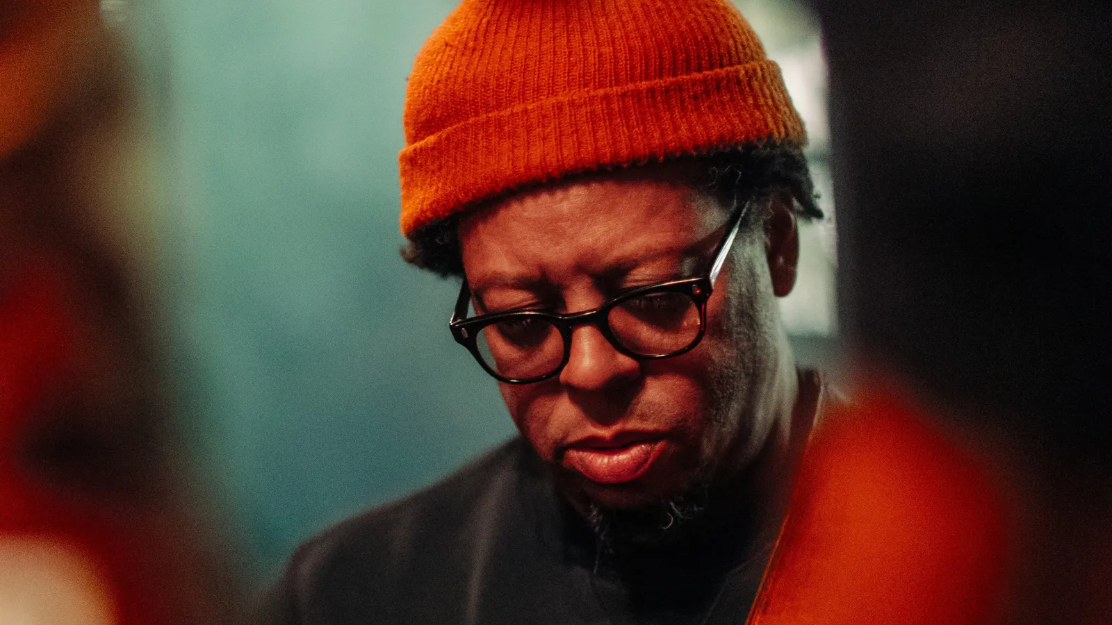 Jeff Parker playing guitar